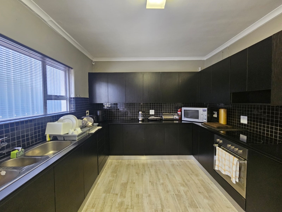 6 Bedroom Property for Sale in Malgas Western Cape